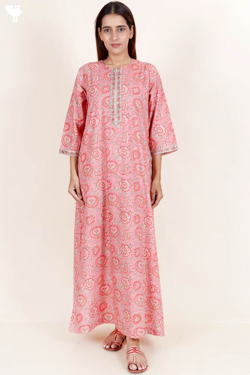 Bizzy Lizzy Full Sleeved Zip Kaftan In Floral Block Print