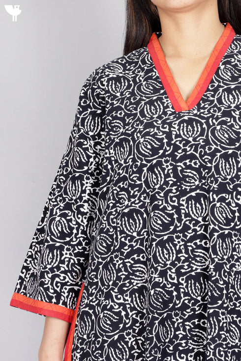 40’s Cotton V-Neck Full Sleeved Kaftan In Floral Print