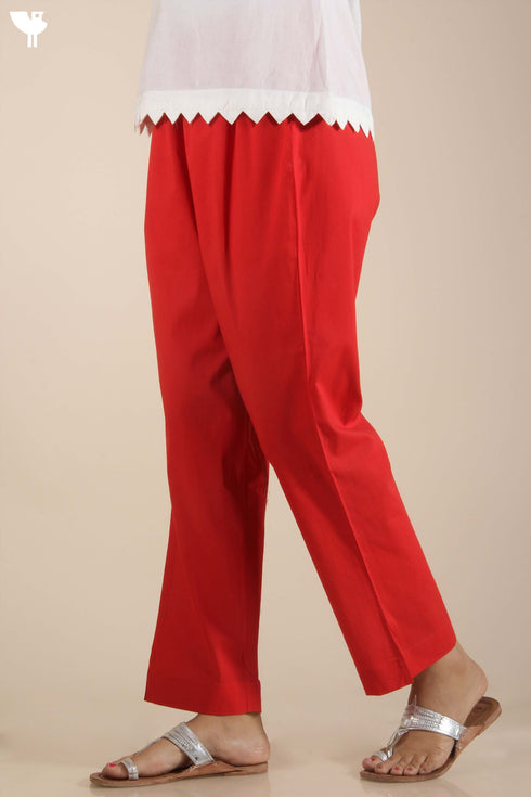 Bottom Wear Cotton Cambric Kilol Capri Pant In Red