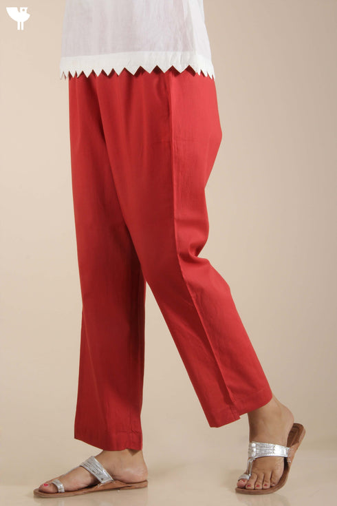 Cotton Cambric Kilol Capri Pant In Cherry colour