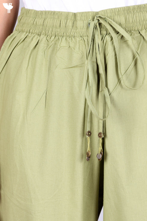 40’s Cotton Cropped Flare Pant in Pistachio Green