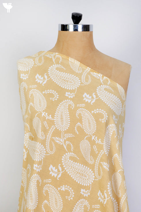 Cambric Cotton In Sandy Beige Paisley Print