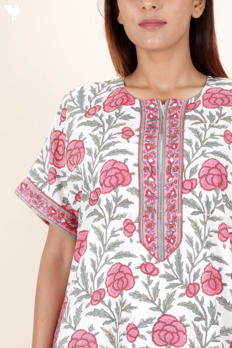 Bizzy Lizzy Zipper Kaftan In Floral Block Print
