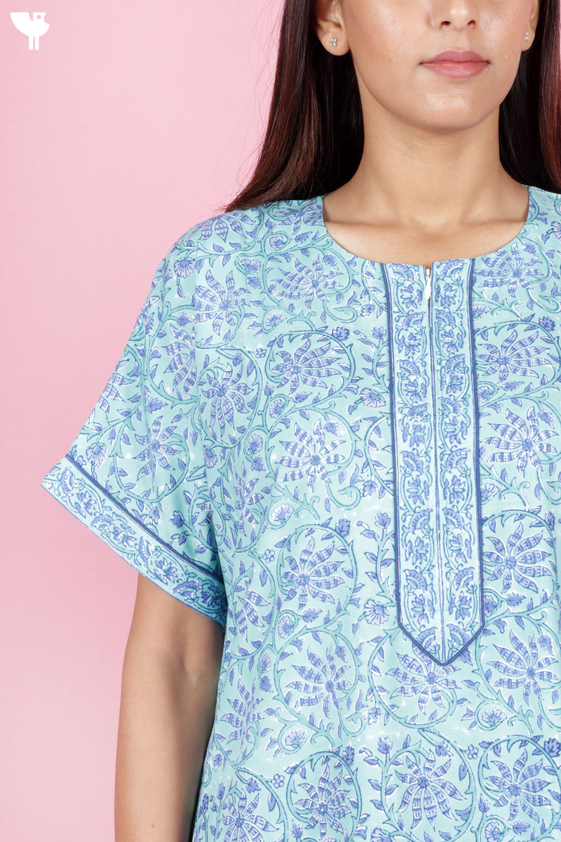 Bizzy Lizzy Zipper Kaftan In Floral Block Print